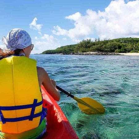 Mana Lagoon Backpackers Villa Bagian luar foto
