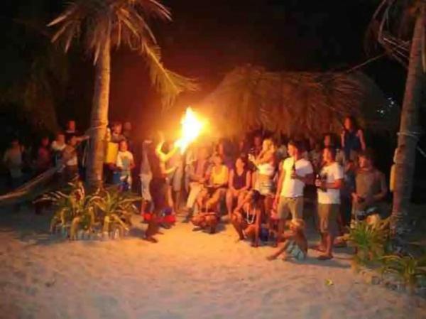 Mana Lagoon Backpackers Villa Bagian luar foto