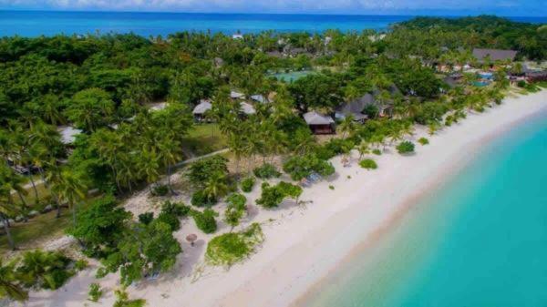 Mana Lagoon Backpackers Villa Bagian luar foto